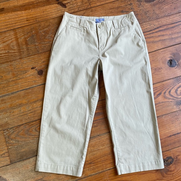❄️ Cropped Khakis by Cherokee, size 12 - Picture 2 of 5
